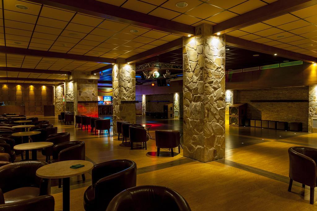 Hotel Comendador การ์รังเก ภายนอก รูปภาพ