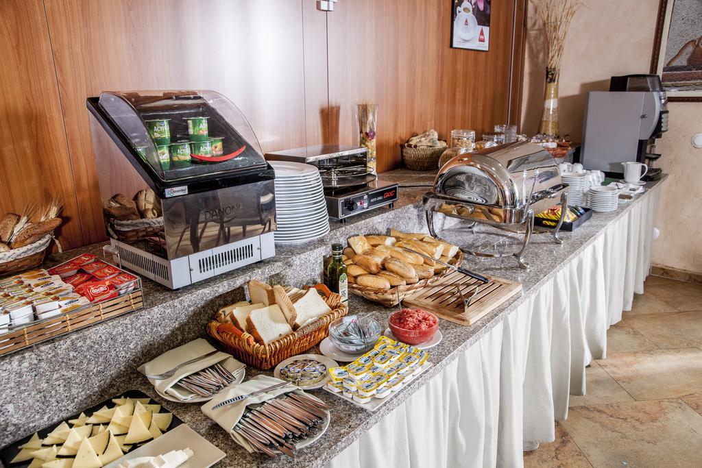 Hotel Comendador การ์รังเก ภายนอก รูปภาพ